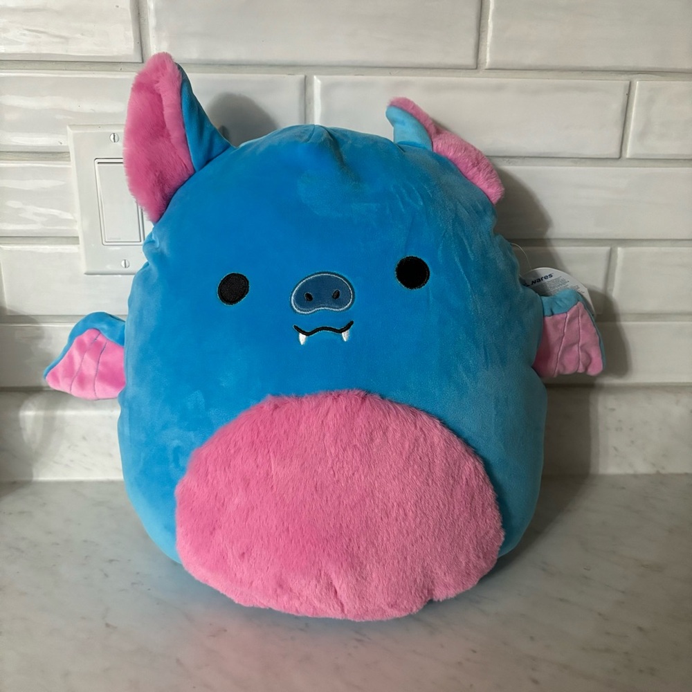 Boyle the Bat Squishmallow